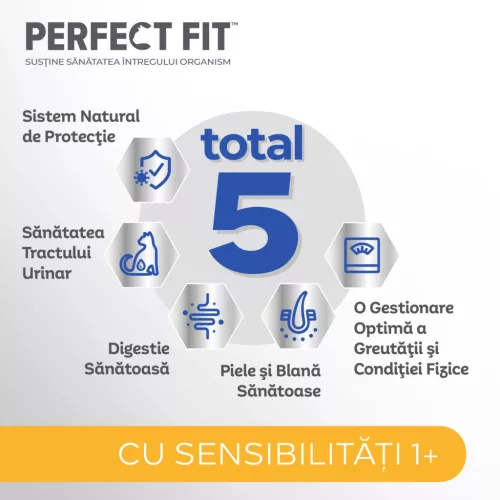 Perfect Fit hrană umedă cu pui și somon în sos pentru pisici sensibile adulte 4 x 85 g