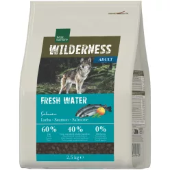   Real Nature Wilderness Hrană uscată pentru câini adulți, cu somon 2,5 kg